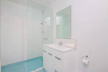 Easy Going Holiday Unit On McKenzie MK6