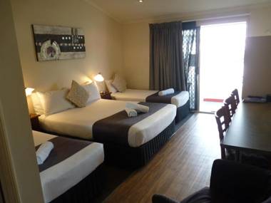 Caboolture Central Motor Inn Sure Stay Collection by BW