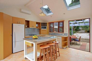 A PERFECT STAY - Harkaway