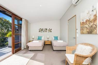 Byron Bay Accom Unit 2 21-25 Fletcher Street - Casablanca at Bogarts