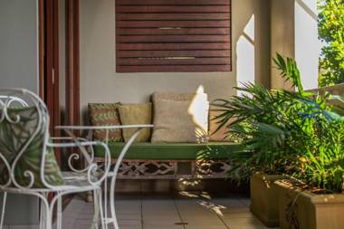 Byron Bay Accom Unit 6 21-25 Fletcher Street - A Seventh Heaven