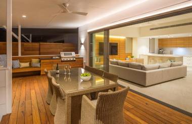 Kaylani Beach House 1