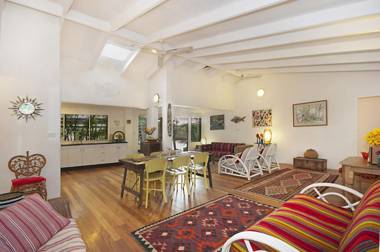 A SWEET ESCAPE - Aluna