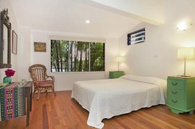 A SWEET ESCAPE - Aluna