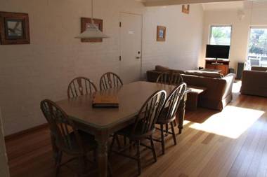 Byron Bay Accom Unit 7 34 Kendall Street Byron Bay - Kendall Beach Apartments