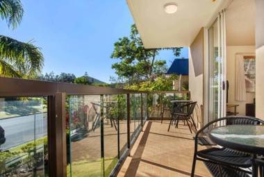 2/56 Lawson Street@Clarkes Beach