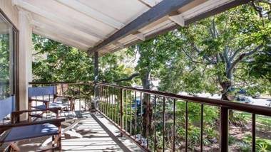 70 Lawson Street@Clarkes Beach