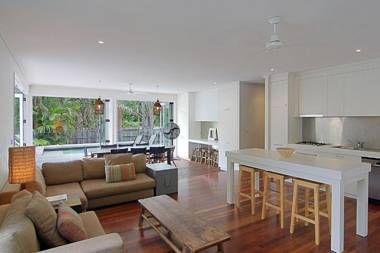 Byron Bay Accom 77 Butler Street Byron Bay - Lantana Beach House