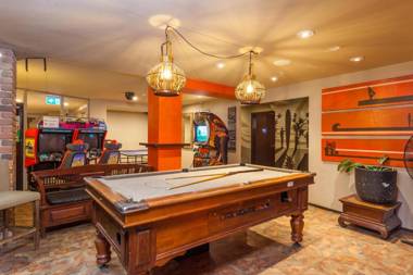 Aquarius Backpackers Resort