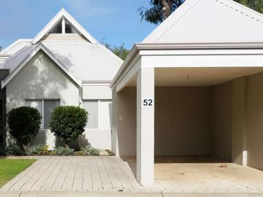 FiftyTwo at Cape View