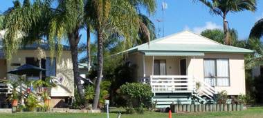 Maroochy River Resort & Bungalows