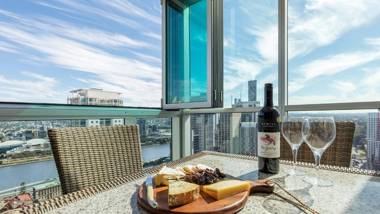 Oaks Brisbane Festival Suites