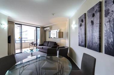 West End Central Apartments