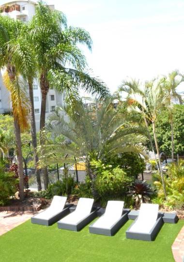 Hillcrest Apartment Hotel (formerly Central Hillcrest Apartments)