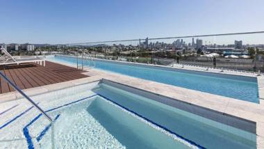 Oaks Brisbane Woolloongabba Suites