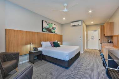 Best Western Plus North Lakes Hotel