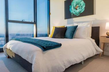 Highlife Luxury*Carpark*Wifi*Pool*Gym*Netflix