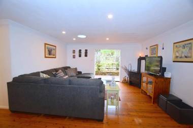 Teach Na Cairde - House of Friends