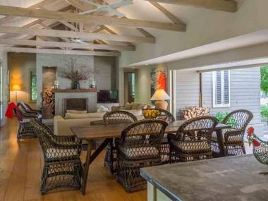 TRANQUILITY Berry 4pm check out Sundays Berry AND Surrounds