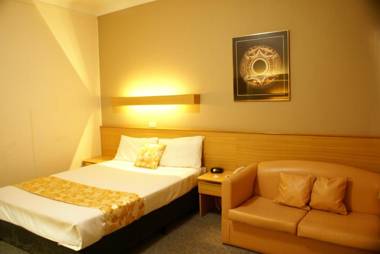 Country Lodge Motor Inn