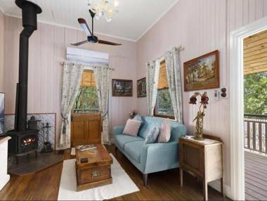 Barney Creek Vineyard Cottages