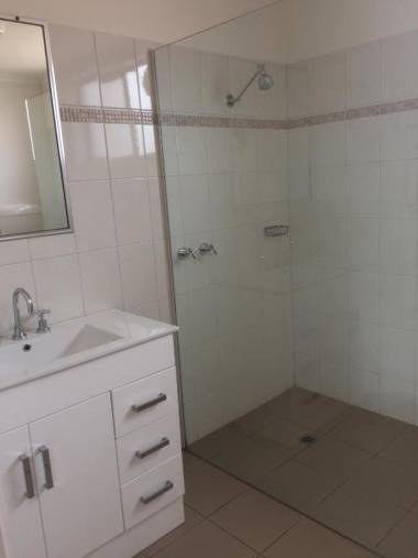 Ambassador Motor Inn