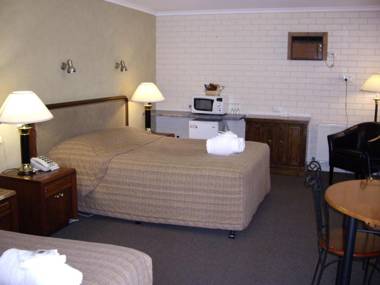 Estelle Kramer Motel