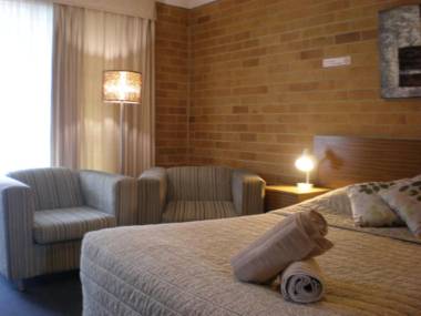 White Lanterns Motel