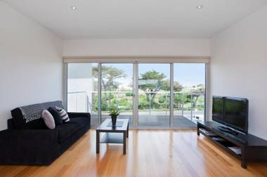 Four Kings Apartment - Deluxe 2br #3