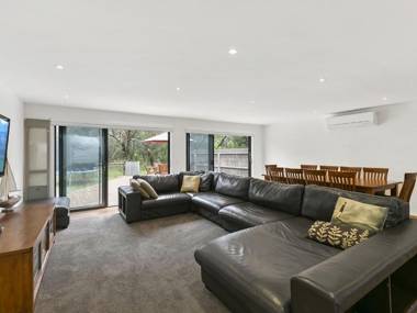 Paringa 15 Anglesea Beach House