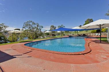 Cottage 20 - 3 Bedroom - Lake Hume Resort