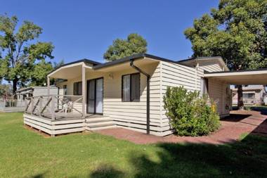 Cottage 20 - 3 Bedroom - Lake Hume Resort