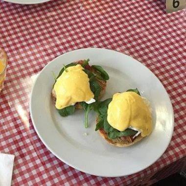 Country Comfort Amity Motel