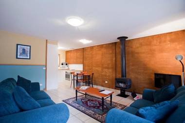 Split Point Cottages