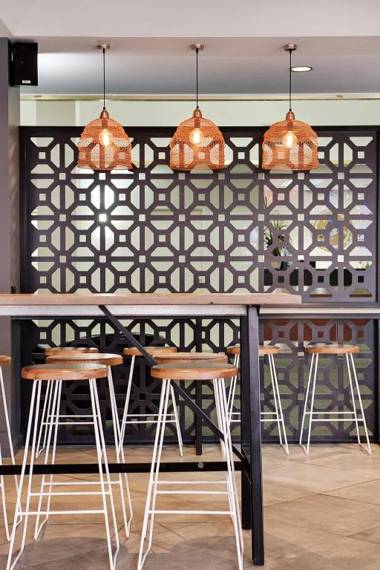 Comfort Hotel Adelaide Meridien