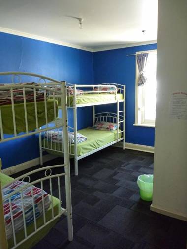 Adelaide Travellers Inn Backpackers Hostel