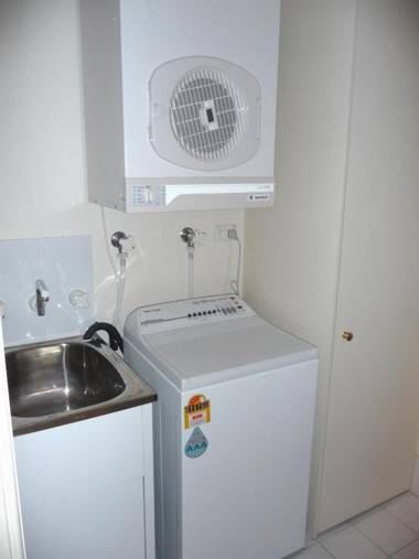 Superb Stay in Adelaides East End