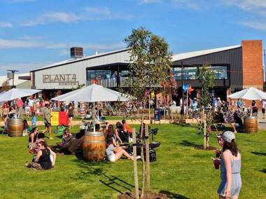 Magnificent Apartment + FREE car park near CBD