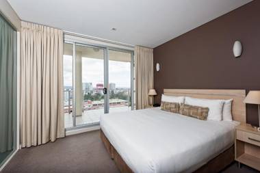 Embassy Apartment North Terrace