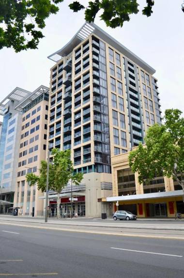 CBD Executive APT