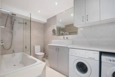 Wharf Lodge River View Apartment