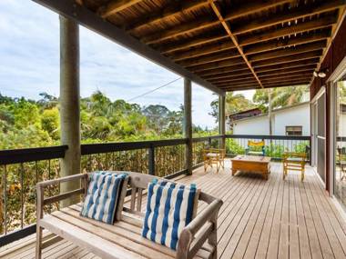 Blue Poles (Pets Allowed)