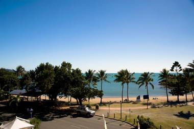Airlie Beach Hotel