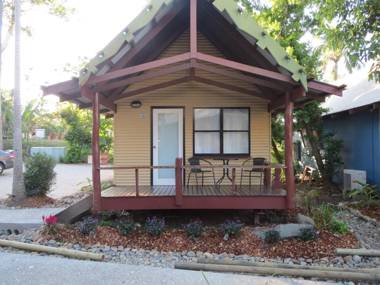 Airlie Beach Magnums - Adults Only