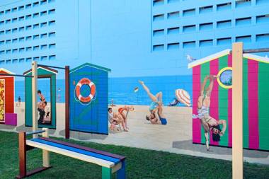 Airlie Beach Magnums - Adults Only