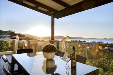 Oscar's View - Airlie Beach