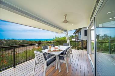 Oleander Holiday Home - Airlie Beach