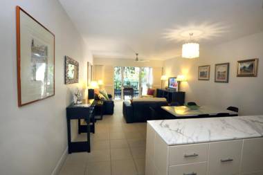 The Beach Club | Luxury Private Apartments