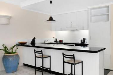 Poolside Apt In Alamanda Beachfront Resort 74