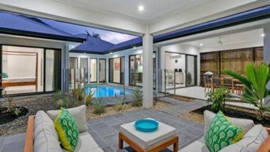 Castaways - Palm Cove